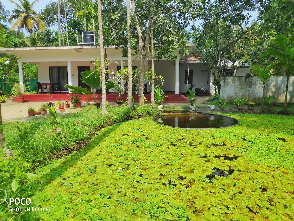 Marari Ebin Charlys Apartment Mararikulam
